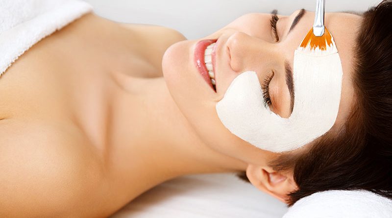 Masken, Peeling und Naturkosmetik.