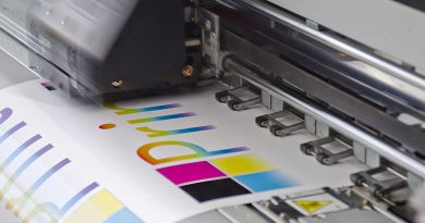 SIGN Werbetechnik und Digitaldrucktechnologie - Diverse Anwendungsbereiche: von Verpackungen, LCD-Infosysteme oder Schaukästen bis Kartonagen.