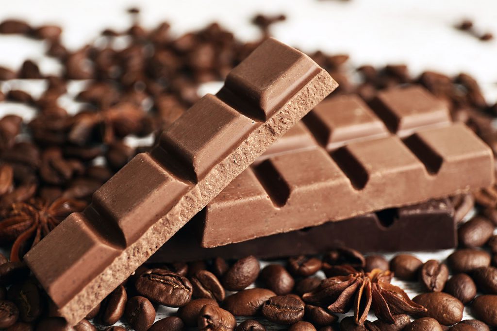 Schokolade - Schokoriegel mit Kakao und Kaffee.