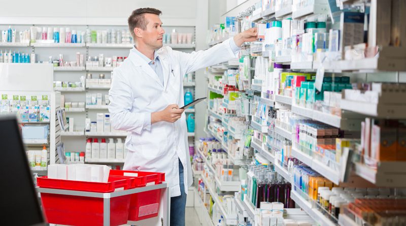 In der Apotheke - Pharmazeutische Präparate und Medizin.