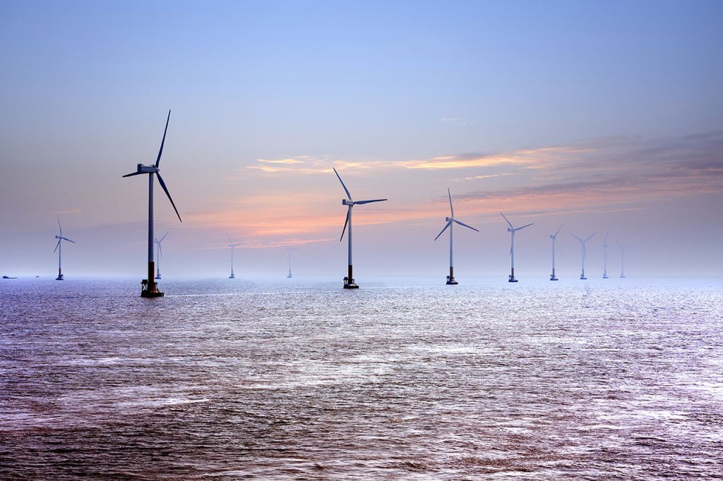 Windkraftanlagen - Windenergie bringt Strom für die Zukunft.