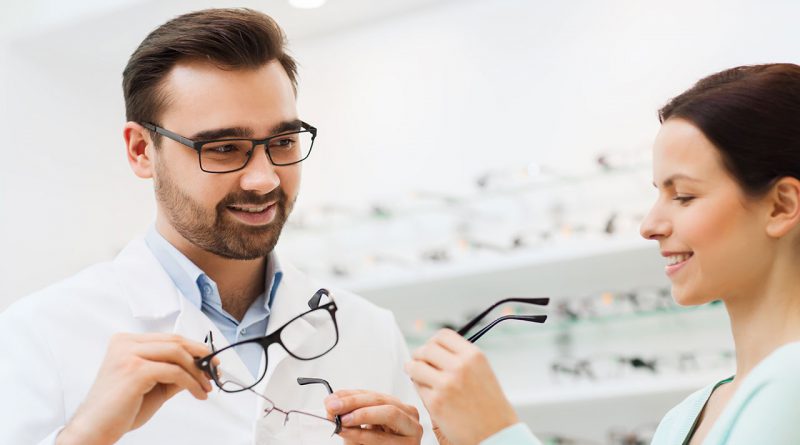 Brillenfassungen, Gläser oder Kontaktlinsen, auf der Optik & Design.