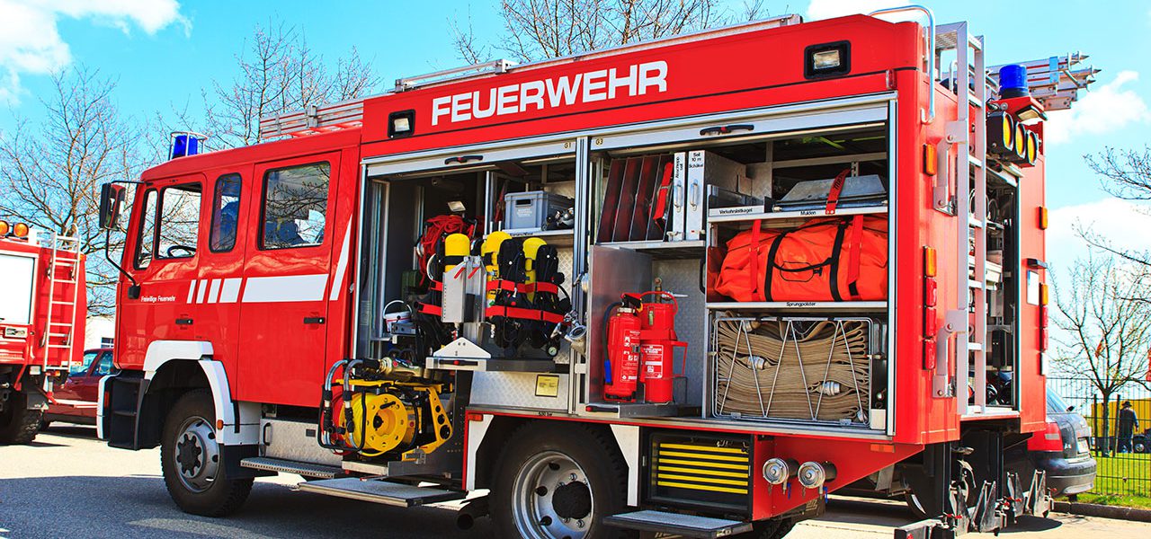 Feuerwehr, Kranken- und Rettungsfahrzeuge für Notfallmedizin und Rettungsfälle.