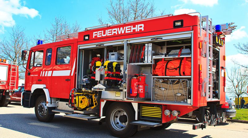 Feuerwehr, Kranken- und Rettungsfahrzeuge für Notfallmedizin und Rettungsfälle.