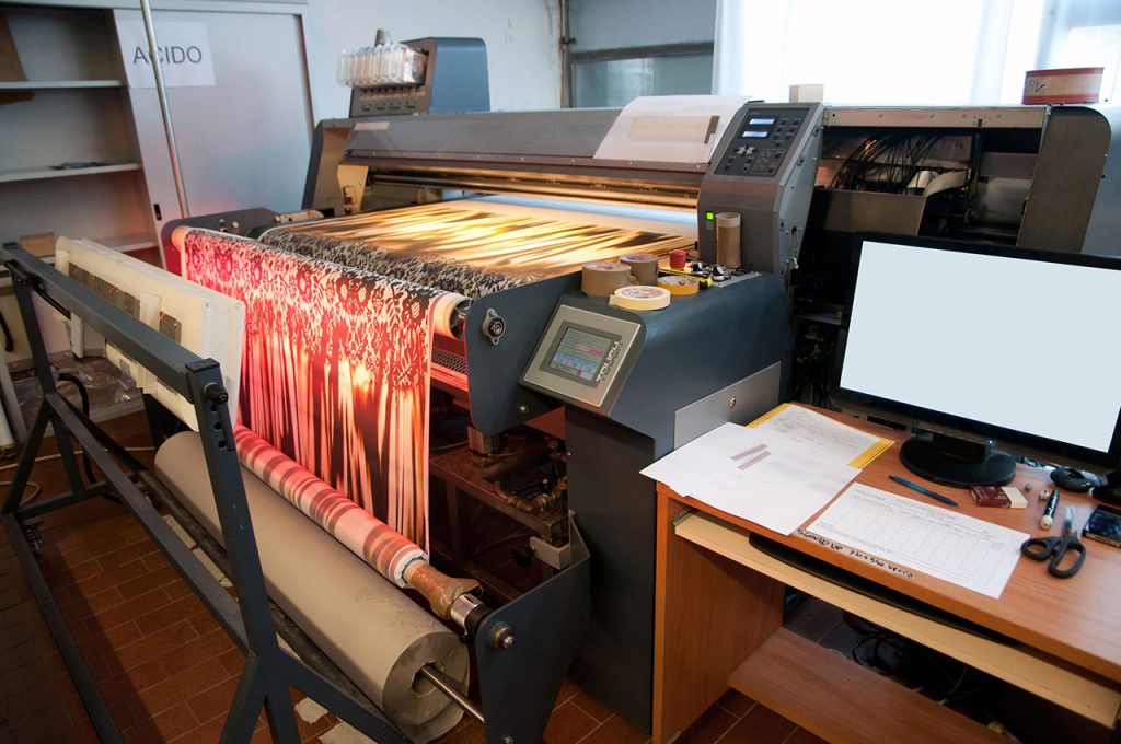 Textilien und Vliesstoffe im Anwendungsbereich von Verpackungsmaterial, Landwirtschaft, Möbeln, Medizin, Sport und dem jeweiligen Recycling.