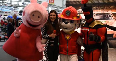 Maskottchen auf der Spielwarenmesse