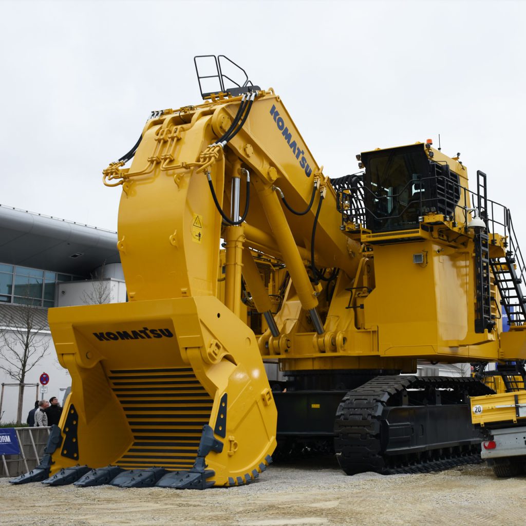 bauma 2019 - KOMATSU Raupenbagger